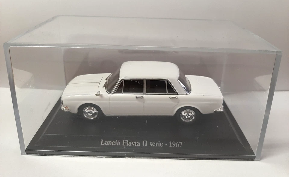 DIE CAST LANCIA FLAVIA II SERIE 1967 SCALA 143 - Immagine 1 di 1