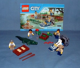 TOWN: CITY, SWAMP POLICE STARTER SET 60066 - LEGO - 2015 - USED