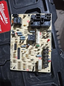 FUNCIONAMIENTO GARANTIZADO - OEM HK42FZ013 Placa de control de horno Portador CEPL130438 - Imagen 1 de 3