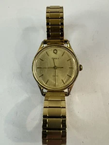Vintage Timex Q Womens Watch Gold Tone Band Case & Dial New Battery - Picture 1 of 5