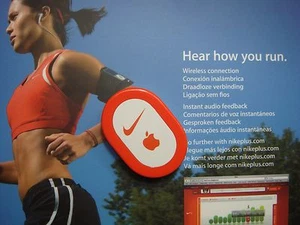 Nike+ iPod Sensor Inalámbrico A1193 para Apple iPhone 4S 5S Zapatos Correr Deporte - Imagen 1 de 3
