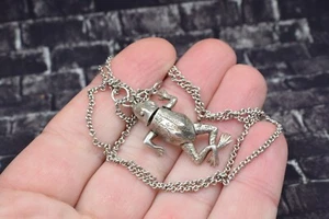 Pendant sterling silver 925 chain Amulet Toad Frog  ARTICULATED 3D gift vintage - Picture 1 of 22