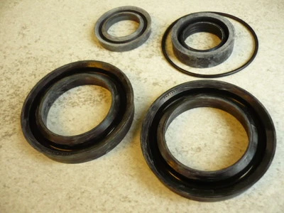 Dichtsatz Dichtung VEB Greifer T157 Universallader Zwiebelzieher Hühnerknie 8157 - Bild 1 von 4