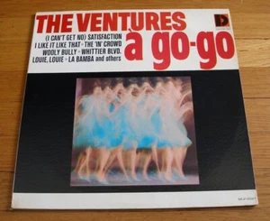 The Ventures 1965 Dolton mOnO LP "The Ventures 'A Go-Go" with Bonus LP Ad Insert - Imagen 1 de 9