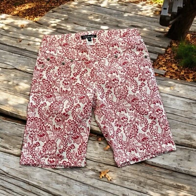 Chadwicks Capri Short Womens 4 Red White Floral Pull On Stretch Pockets Mid Rise - Image 1 of 4