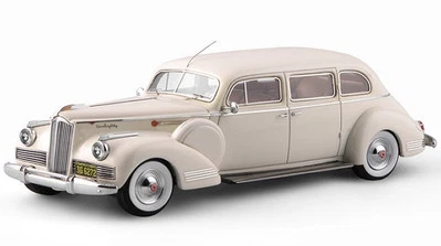 PACKARD 180 / 7 Passenger Limousine - 1942 - white - ESVAL 1:43 - Immagine 1 di 4