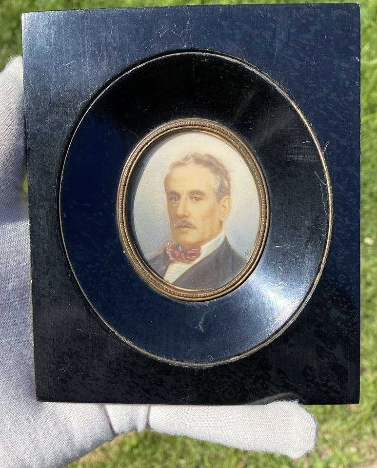 Antigua pintura retrato miniatura del compositor de ópera Giacomo Puccini Italia Foto 1 de 4