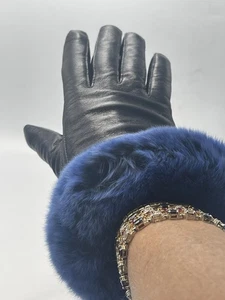 Guantes de cuero negros Surell azul con ribete de piel de conejo pequeños forrados de lana mafia esposa glamour - Imagen 1 de 9