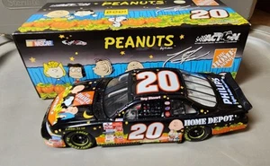 2002 Tony Stewart Peanuts Search of the Great Pumpkin Action NASCAR 1:24 Diecast - Picture 1 of 1