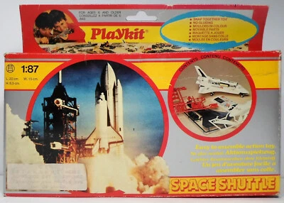 PLAYKIT MODEL KIT VTG NASA COLUMBIA SPACE SHUTTLE 1/87 SNAP TOGETHER ITALY MADE - Image 1 of 4