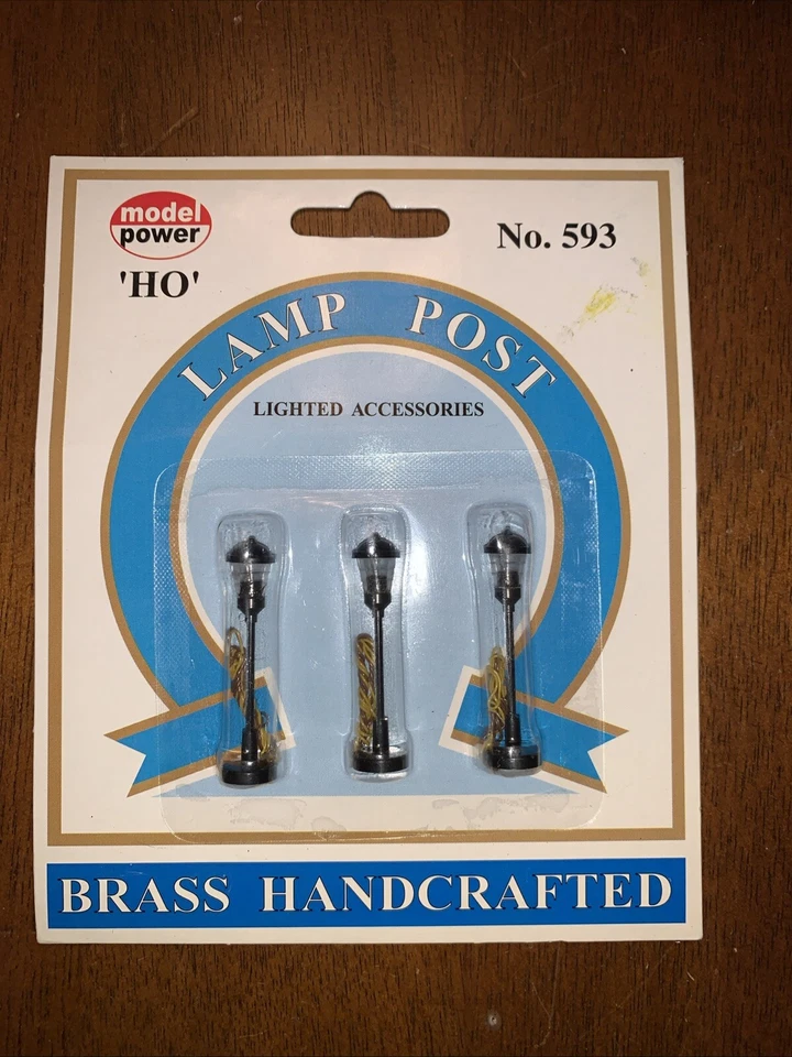Model Power 593, Brass Lighted Lamp Post (3), Train Layout & Scenery, HO Scale - Image 1 of 1