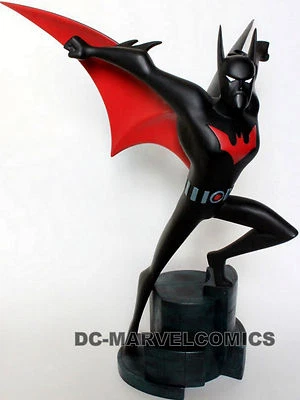 Estátua WARNER BROS BATMAN BEYOND:ANIMATED MAQUETTE #705 com COA e CAIXA DC Direct - Imagem 1 de 4