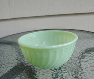 De colección Verde Jadita Remolino 8" Mezclador Fire King Anchor Hocking Hornoware - Imagen 1 de 5
