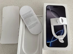 Apple iPhone 16 Pro Max noir titane 1 To boîte seule - Photo 1 sur 7