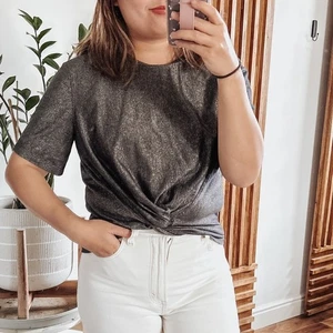 LULULEMON Crescent T Shirt Spark. Size 6 - Picture 1 of 9