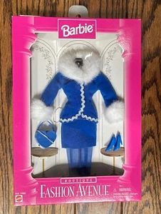VTG Barbie 1996 Boutique Fashion Avenue Blue Coat with Faux White Fur Outfit - Picture 1 of 2