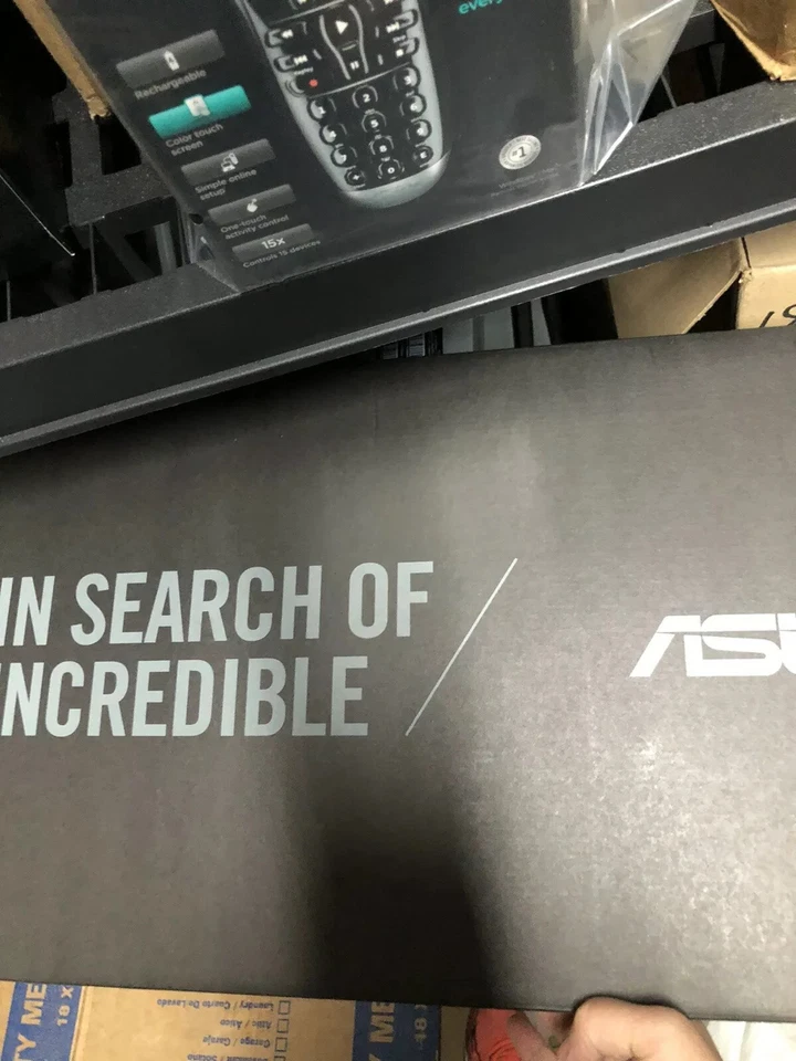 ASUS X555LA 15.6in. LAPTOP (1TB, Intel Core i3 5th Gen., 2.2GHz, 8GB) -win10 - Image 1 of 4