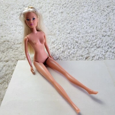 Muñeca Clon Barbie Steffie Love Simba Toys Pelo Largo Rubio SHZ Coleccionable Foto 1 de 4