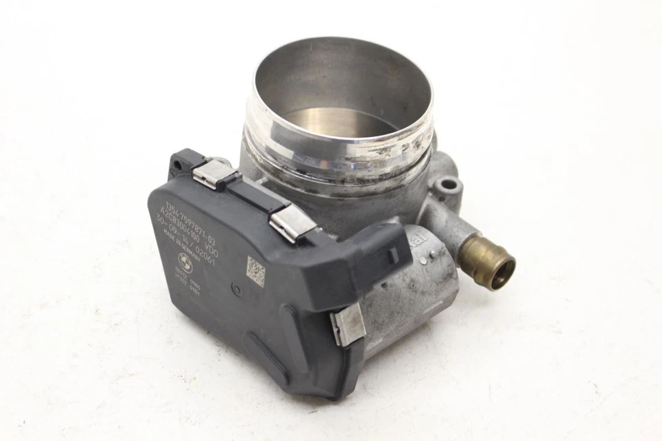 2014-2016 BMW 435i Convertible 3.0L Throttle Body Assembly 13547597871 - Imagem 1 de 4