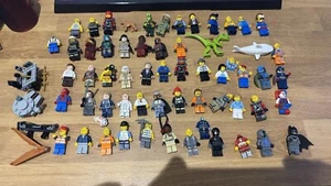 Lego Minifigure Bundle Joblot X55 Star Wars Lego City Marvel And Box Of Bits - Imagen 1 de 11
