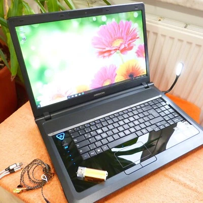 Medion P8610 XXL Kino 18 Zoll HDPLUS I SSD Windows 10 l 8GB RAM NEU HDMI GeForce - Bild 1 von 4