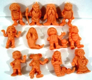 12 Monstruos Extraños Desfigurados Lucky Yuckies Set Juguete Vendedor Premios Old Store Stock - Imagen 1 de 4