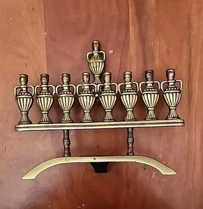 Vintage Hen-Holon Shiny Brass Menorah, Isreal, Miracle Jugs - Imagen 1 de 3