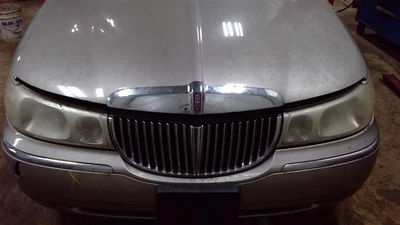 Driver Rear Door Glass 117.7" Wb Fits 99-11 Town Car 10297264 - Image 1 of 4