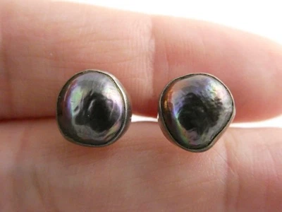 Brincos de prata esterlina formato barroco roxo pérola 925 2,6 g 10,49 mm - Imagem 1 de 4