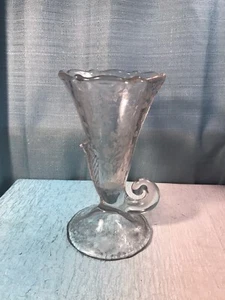 Duncan Miller First Love 8" Etched Cornucopia Vase Vintage Elegant Glass - Picture 1 of 11
