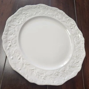 Set of TWO Mason's Oak Cream DINNER Plates 10" Embossed Acorn England - Picture 1 of 5
