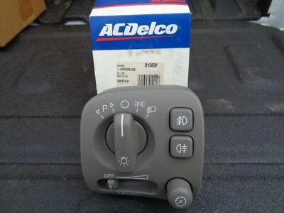 GM 25692488 1998 99 2000 01 02 03 04 CADILLAC DEVILLE SEVILLE HEAD LIGHT SWITCH - Image 1 of 4