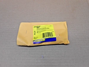 NEW SQUARE D QO2PAF HANDLE PADLOCK ATTACHMENT TYPE QO CIRCUIT BREAKER (9 AVAIL) - Picture 1 of 3