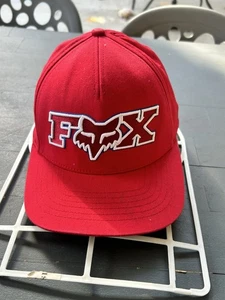 Cappello Berretto Fox Racing FlexFit Ricamo Puff Rosso Cardinale Large/XL - Foto 1 di 5