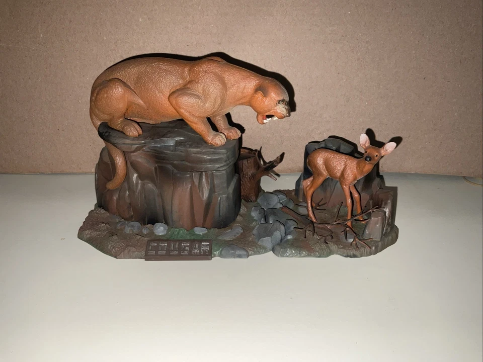 RARE AURORA COUGAR & FAWN STORE DISPLAY NICEST PROMO OF THE WILDLIFE SERIES￼￼ - Image 1 of 4