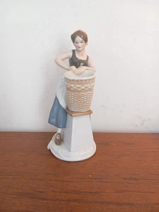 Vintage Goebel basket Weaver Colonial Women Fronteir Porcelain Figurine Germany - Picture 1 of 18