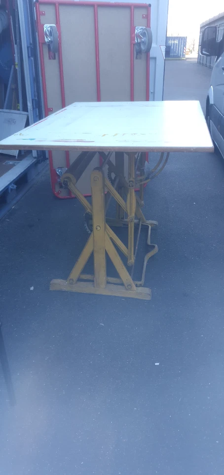 TABLE D'ARCHITECTE TABLE A DESSIN VINTAGE (DARNAY) - Photo 1/4