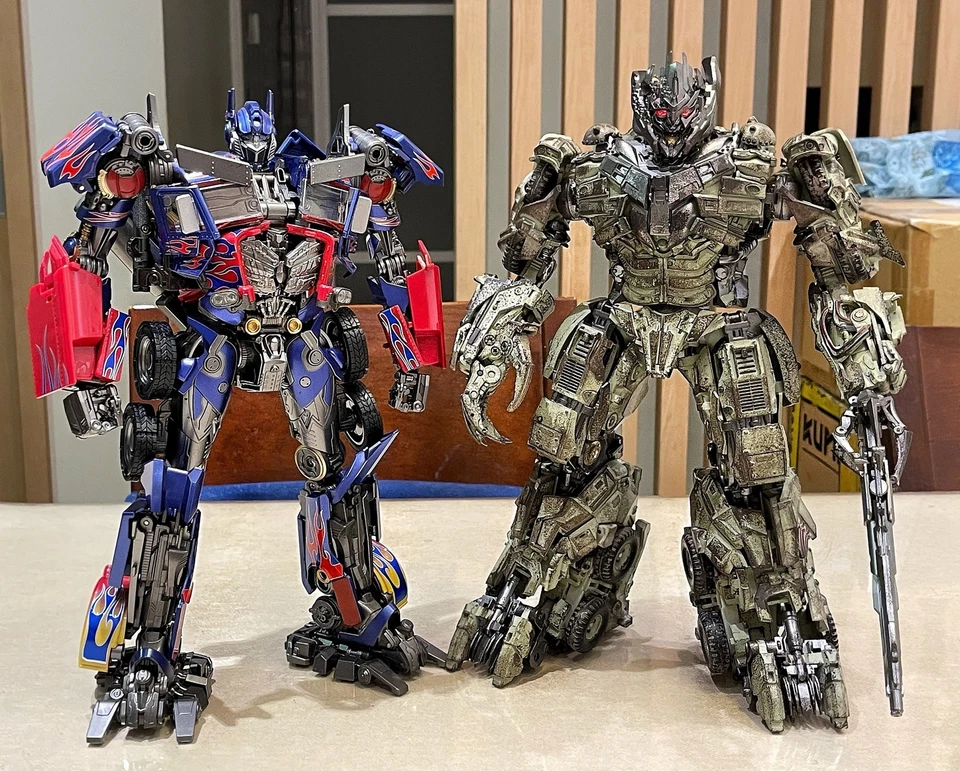 Unique Toys R-05 Desperado MegaBattle Damaged Version Figure Toy  - Image 1 of 4