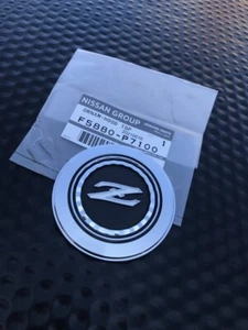 GENUINE OEM NISSAN 79-83 DATSUN 280ZX S130 FRONT 'Z' BADGE EMBLEM FAIRLADY Z - Picture 1 of 3