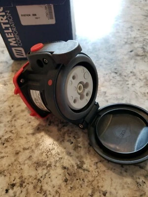 New Meltric 22-34043-972-843 Receptacle DXN3 480V 30A 3P+E - Image 1 of 4