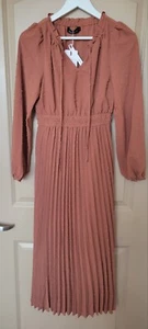 MEROKEETY Long Puff Sleeve Tie V-Neck Pleated Swiss Dot Maxi Dress (Brick S) - Picture 1 of 3