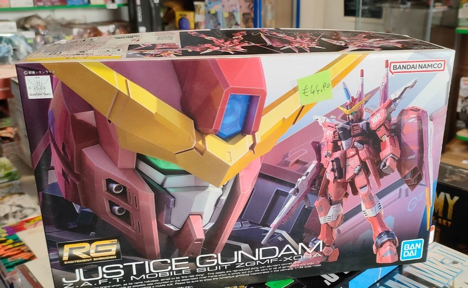 Bandai RG #09 ZGMF-X09A JUSTICE GUNDAM 1/144 - Gunpla Model kit Real Grade - Immagine 1 di 1