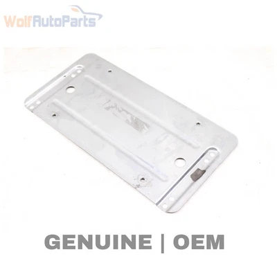 Mercedes-Benz AMG GT C 2018-2021 - Soporte de montaje trasero de matrícula 0008101711 Foto 1 de 4