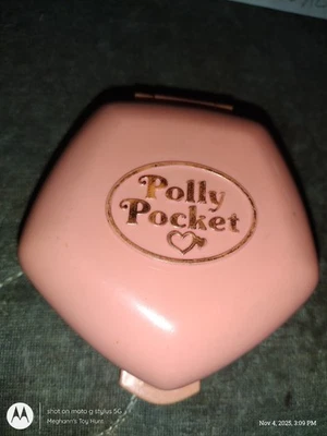 Vintage Bluebird Toys 1992 Polly Pocket Pink Compact Polly in the Nursery w Baby - Image 1 of 4