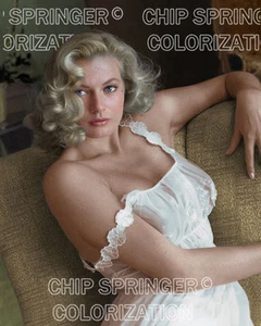 Anita EKBERG fallendes Dessousband | Sexy 8x10 Farbfoto von CHIP SPRINGER - Bild 1 von 1