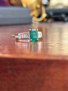 2.46 CARAT EMERALD & DIAMOND WHITE GOLD Ring - R10427 - Afbeelding 1 van 4