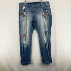Disney Medium Wash Distressed Denim Jeans mit Mickey Patches Größe: 40/30