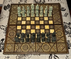Vintage Handmade Chess & Backgammon Board with Soapstone Pieces - AUSSIE STOCK - Foto 1 di 6
