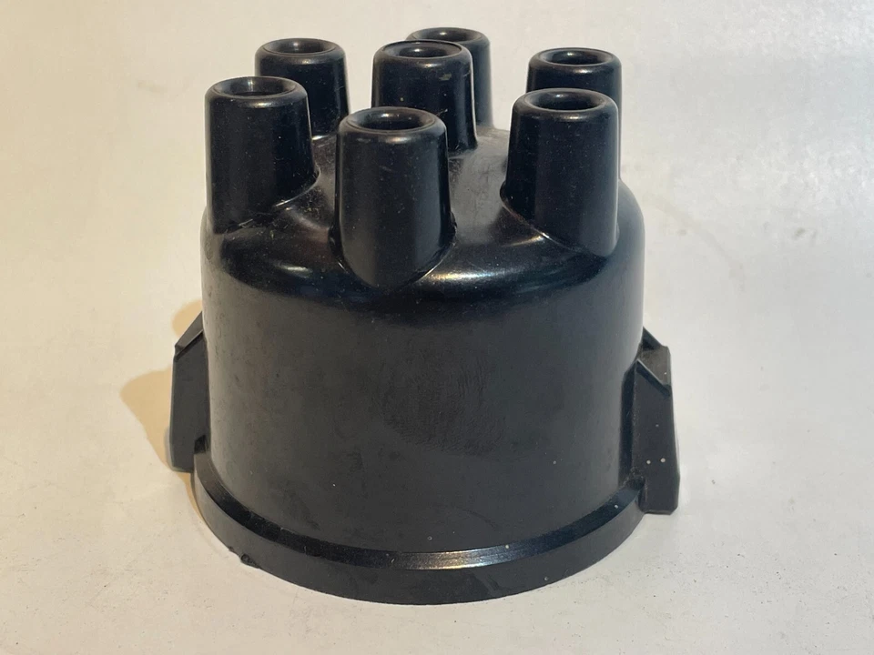 208458 Reliant Scimitar GTE Essex V6 Distributor Cap - Image 1 of 1