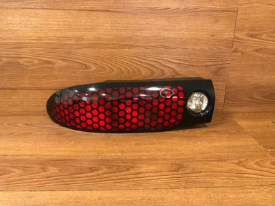 Pontiac Firebird 1993-2002 izquierda W6S LUZ TRASERA LÁMPARA NIDO DE ABEJA OEM Foto 1 de 4